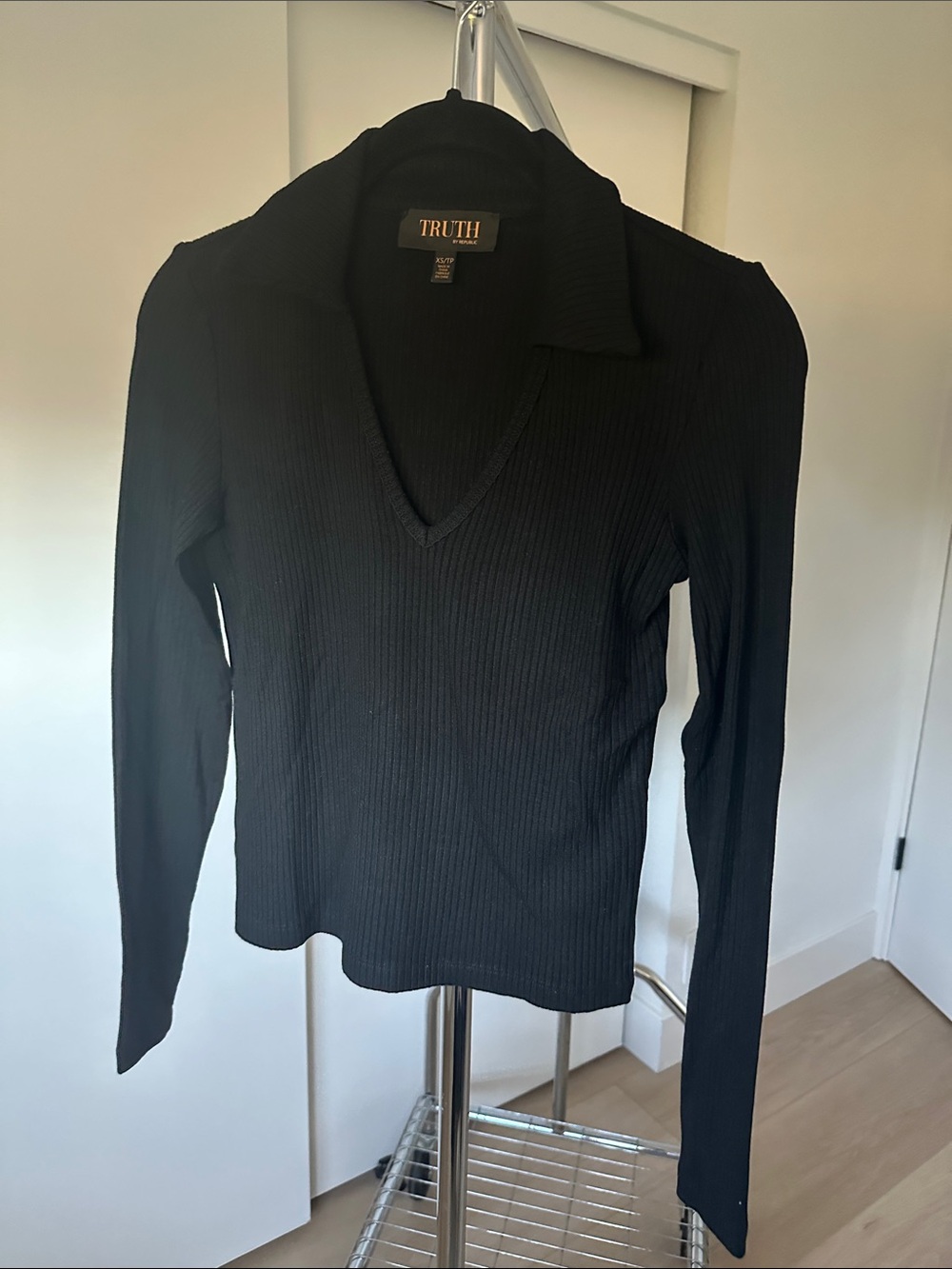Truth Black Ribbed V-Neck Long Sleeve Top